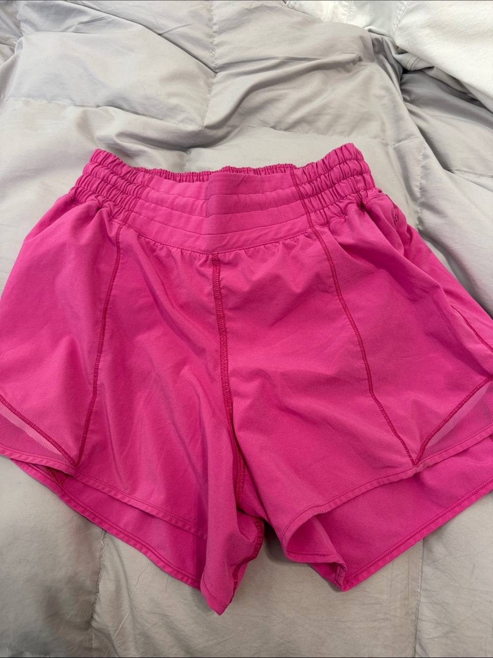 Lululemon Hotty hot size 4